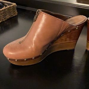 Wedge mules, leather, 3.5”